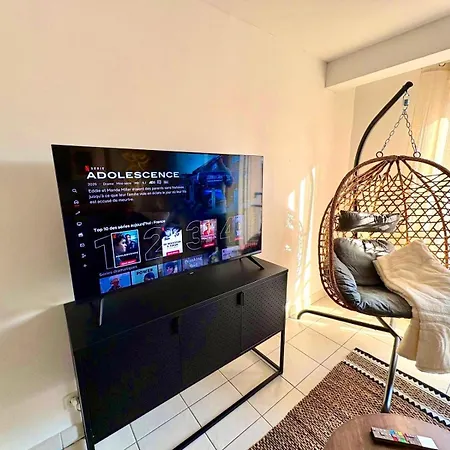 Magnifique 2 - Parking - Netflix - Gare