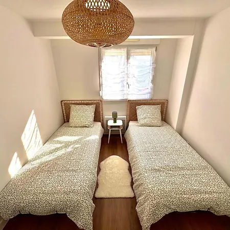 Magnifique 2 - Parking - Netflix - Gare *