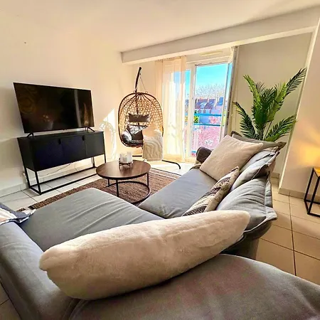 Magnifique 2 - Parking - Netflix - Gare