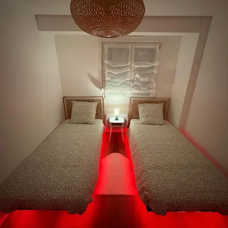 Magnifique 2 - Parking - Netflix - Gare