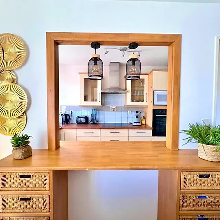 Apartment Magnifique 2 - Parking - Netflix - Gare